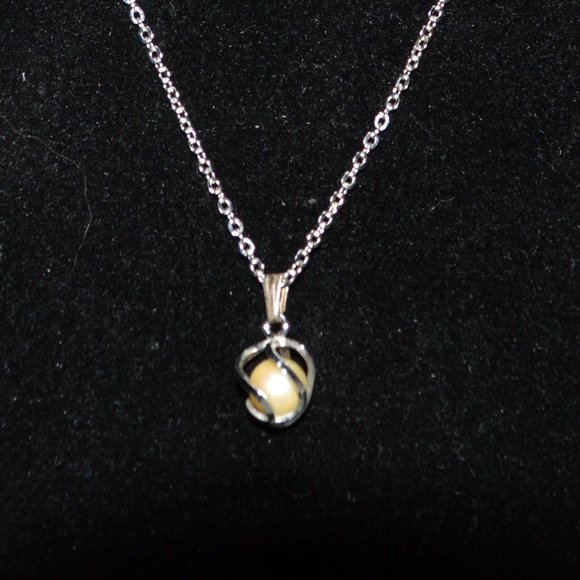 Vantel Pearls Jewelry 6 Inch Twister Gold Pearl Necklace Poshmark